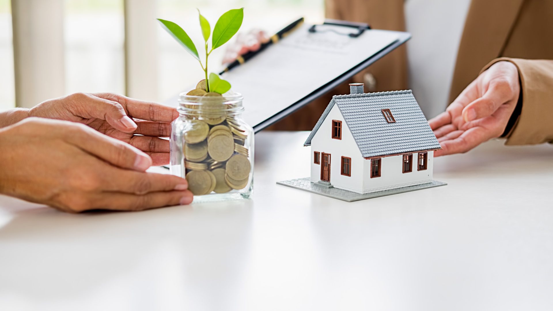 saving-money-invest-house-property-future (1)555